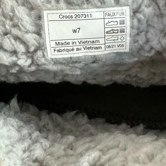 NWT Crocs Womens Classic Neo Puff Shorty Gorpcore Snow Boots Grey White - Picture 13 of 13